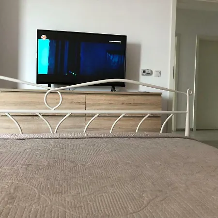 Апартаменти Sky View *